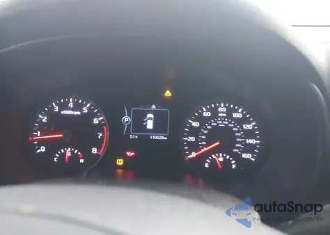 2018 Kia Sportage Lx z USA, uszkodzony, nr VIN KNDPM3AC6J7385327